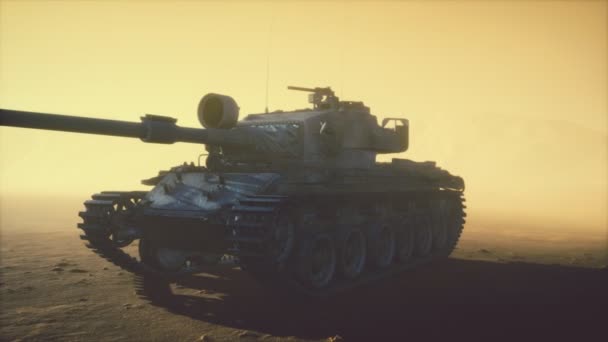 二战坦克在沙尘暴中的沙漠中 — 图库视频影像