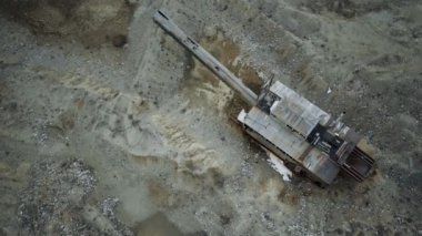 Altın Madenciliği Üzerine Eski Tarihi Altın Dredge