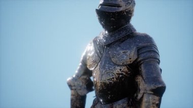 Ortaçağ şövalyesinin zırhı. Askerin metal koruması.