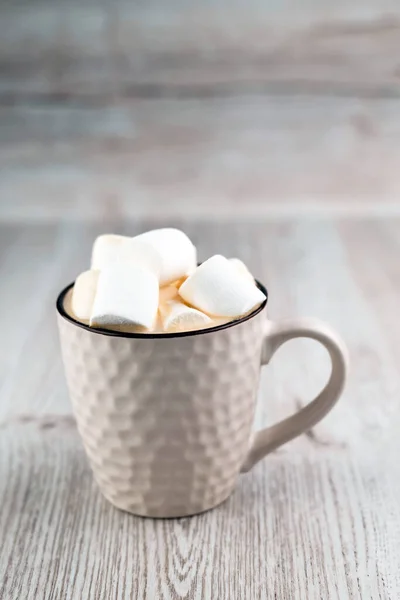 Beige Cup Cocoa Marshmallows Wooden Background — Foto de Stock