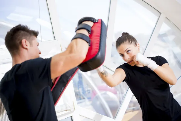 Couple exercise punching — Stock Photo, Image