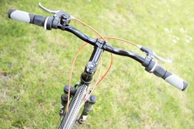 siyah dağ bisikleti