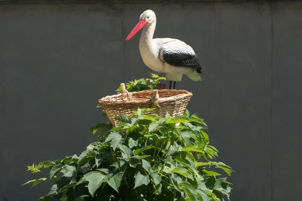 Omsk Russia July 2021 Composition Stork Nest Background Gray Garages — Stock Photo, Image