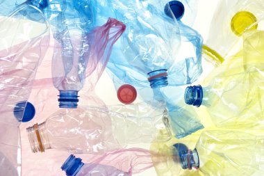 plastik şişeler