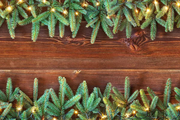 Horisontellt Sömlös Juldekoration Gran Grenar Med Julgransljus Rustika Träplankor Utrymme — Stockfoto