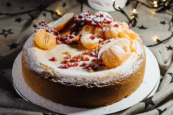 Traditional Christmas Cake Decorated Glaze Pomegranate Seeds Christmas Still Life — Stock Photo, Image