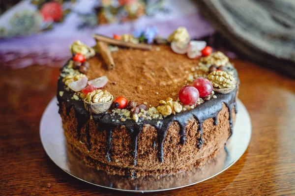Medovik Home Cake Ist Ein Russischer Kuchen Mit Honig Dekoriert — Stockfoto