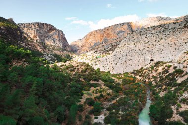 Caminito del Rey yürüyüş yolu, Kralların patikası, El Chorro Gorge 'un güzel manzarası, Ardales, Malaga, İspanya.