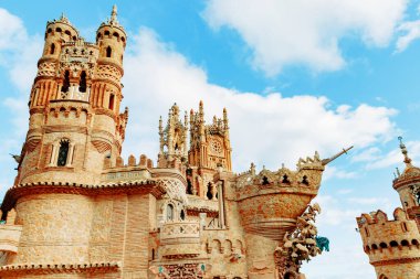 Kristof Kolomb 'a adanmış Colomare Anıt Kalesi. Benalmadena Malaga İspanya.