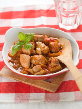 Sadece tavuk güveç