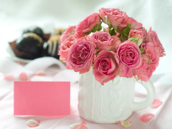 Pink roses for celebration — Stock Photo, Image