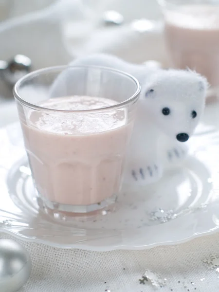 Smoothie with toy bear — Stock Photo, Image