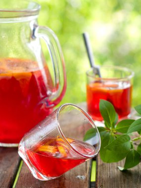 meyve limonata veya sangria