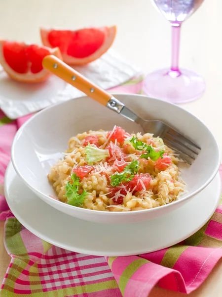 Risotto met pompelmoes en kaas — Stockfoto