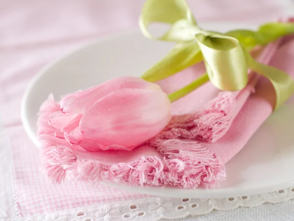 Setting with tulip — Stock Photo, Image