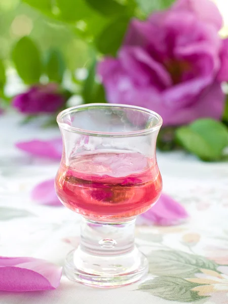 Rose liquor — Stock Photo, Image