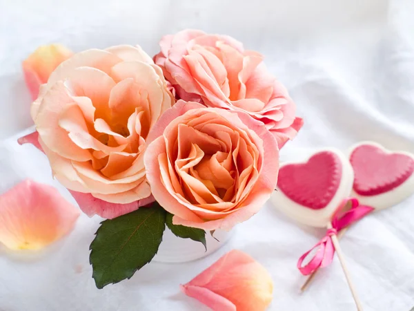 Rosas e corações — Fotografia de Stock