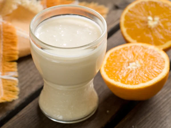 Orange milk shakes — Stock Photo, Image