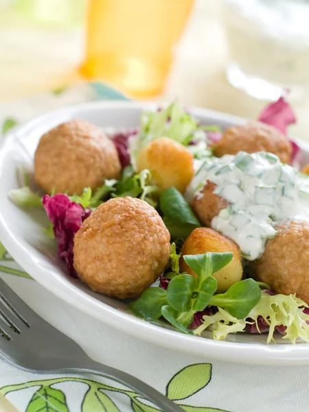 Meatballs and potato — Stock Photo, Image