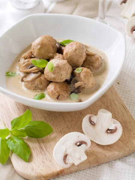 Meatballs with mushrooms — Stock Photo, Image