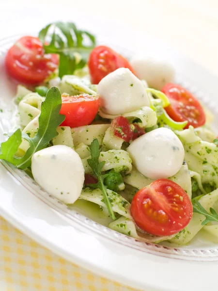 Pasta met pesto — Stockfoto