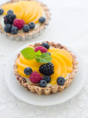 taze berry tart