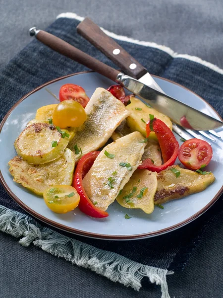 Grilled fish — Stock Photo, Image