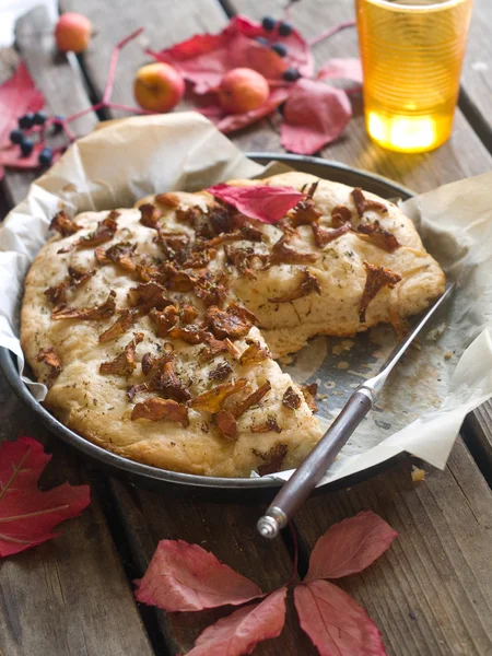 Focaccia with chanetrelle — Stock Photo, Image