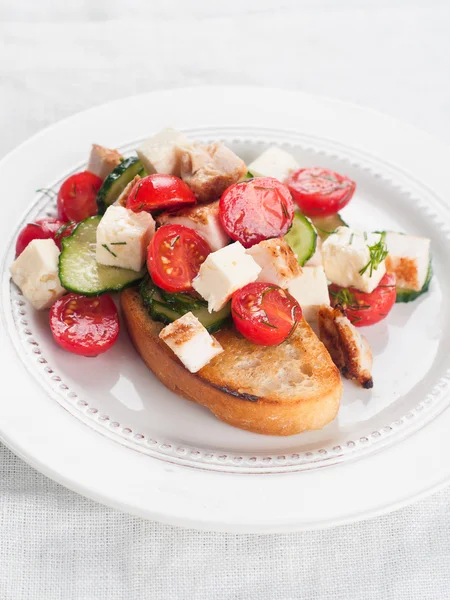 Salada em pão — Fotografia de Stock