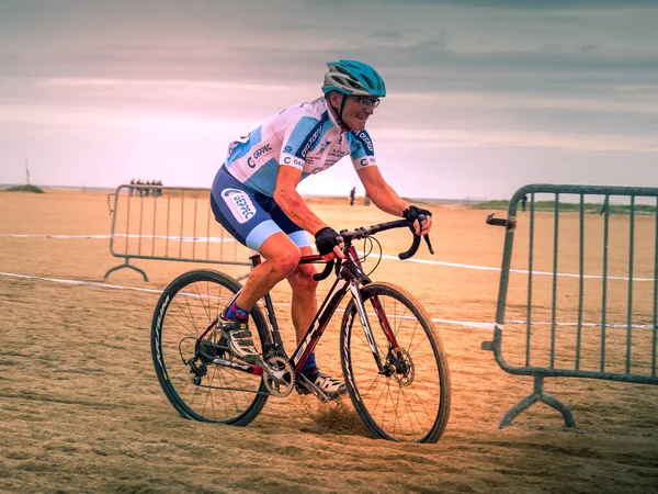 Ouistreham Frankrike Oktober 2022 Cykla Strand Ouistreham Normandie Cyclo Kors — Stockfoto