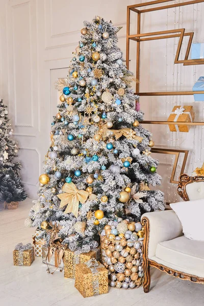 Décor Nouvel Une Maison Appartement Couleur Intérieur Noël Élégant Dans Images De Stock Libres De Droits