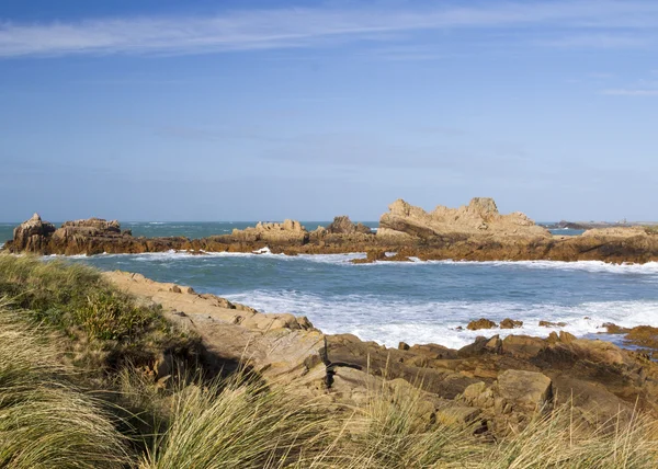 Pobřežní scéna na guernsey, — Stock fotografie