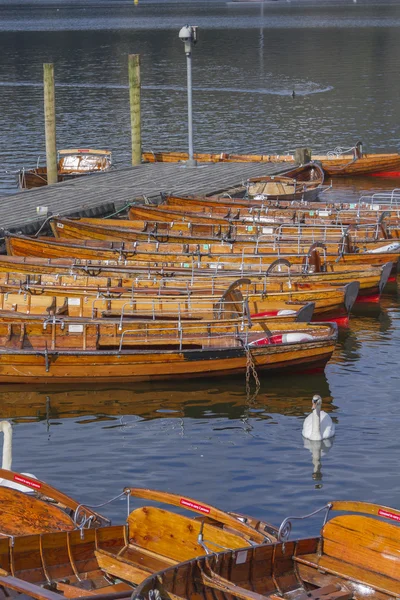 Boats on the lake — Stock Photo, Image