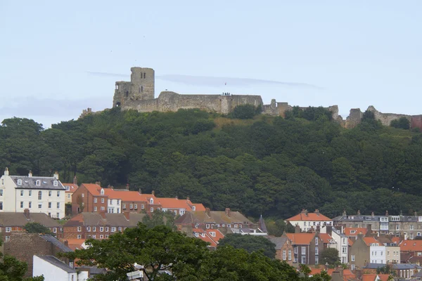Scarborough roof tops and Castle — Stock Photo, Image