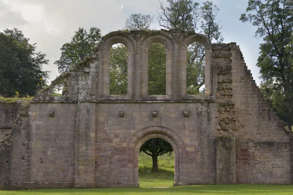 Fountains Abbey arches — Stock Photo, Image