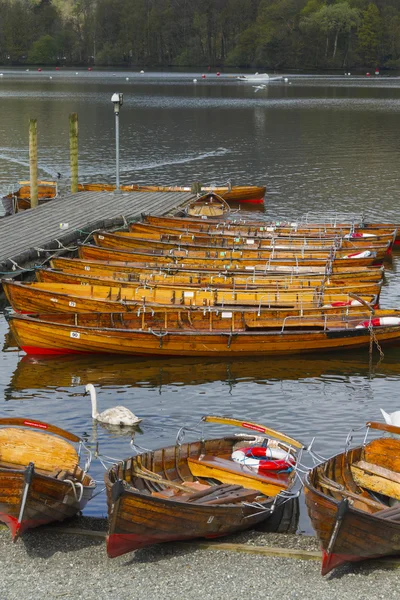 Barche sul lago — Foto Stock