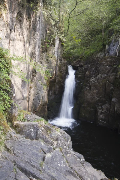 Cachoeira no Yorksire Dales — Fotografia de Stock