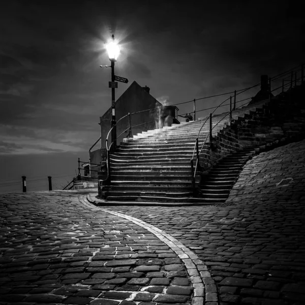 199 basamak, Whitby North Yorkshire Siyah ve Beyaz