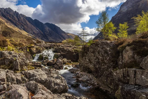 Rivier Coe Ontspringt Aan Noordoostelijke Voet Van Buachaille Etive Beag — Stockfoto