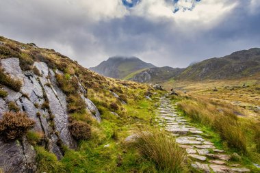 Şaşırtıcı manzara Snowdonia Ulusal Parkı, Kuzey Galler.