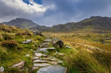 Şaşırtıcı manzara Snowdonia Ulusal Parkı, Kuzey Galler.