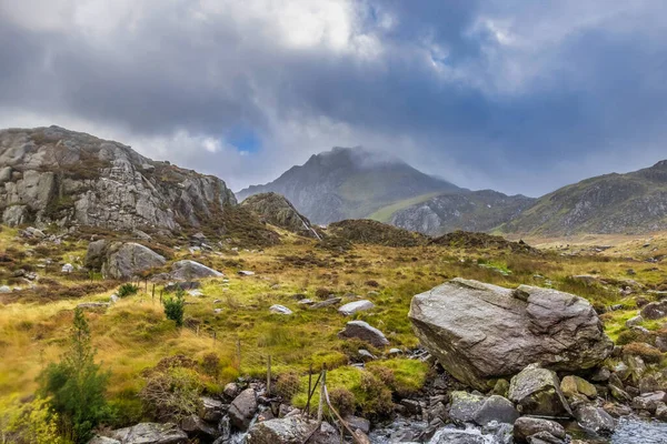 Schöne Landschaft Mit Tryfan Snowdonia National Park North Wales — Stockfoto