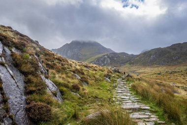 Şaşırtıcı manzara Snowdonia Ulusal Parkı, Kuzey Galler.
