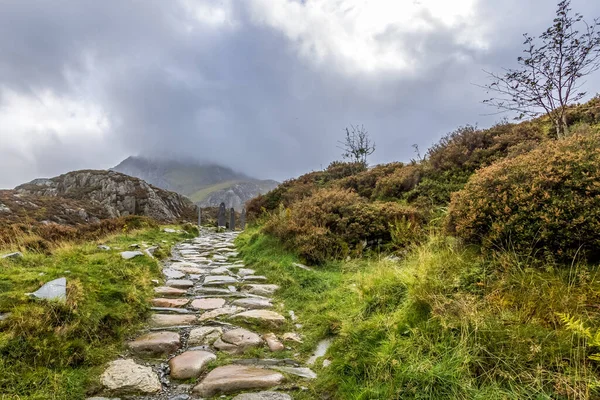 Şaşırtıcı manzara Snowdonia Ulusal Parkı, Kuzey Galler.