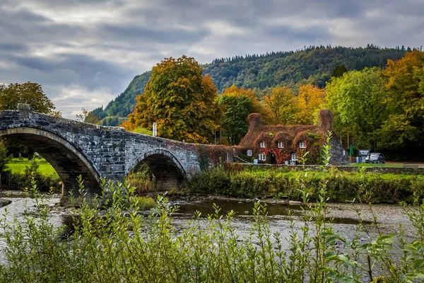 Puente Llanrwst Sala Hwnt Bont Llanrwst Gales Del Norte Reino — Foto de Stock