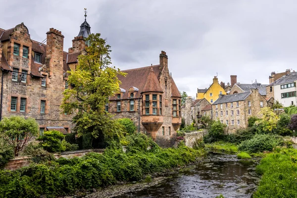 Zabytkowe Budynki Przy Wodzie Leith Dean Village Edynburg Szkocja — Zdjęcie stockowe