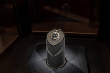 Smithsonian Müzesinde Umut Elmas Mücevherleri