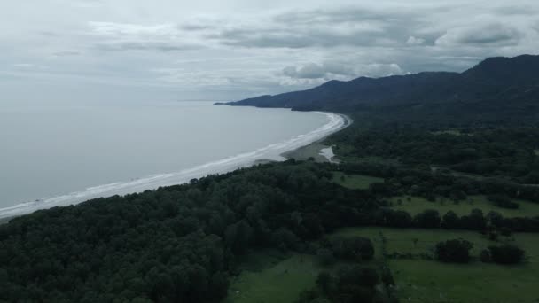 Uvita Costa Rica Przybrzeżna antena drona wideo — Wideo stockowe