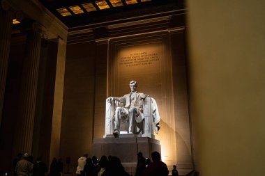 Abraham Lincoln Anıt Heykeli Geceleyin