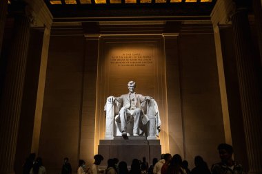 Abraham Lincoln Anıt Heykeli Geceleyin